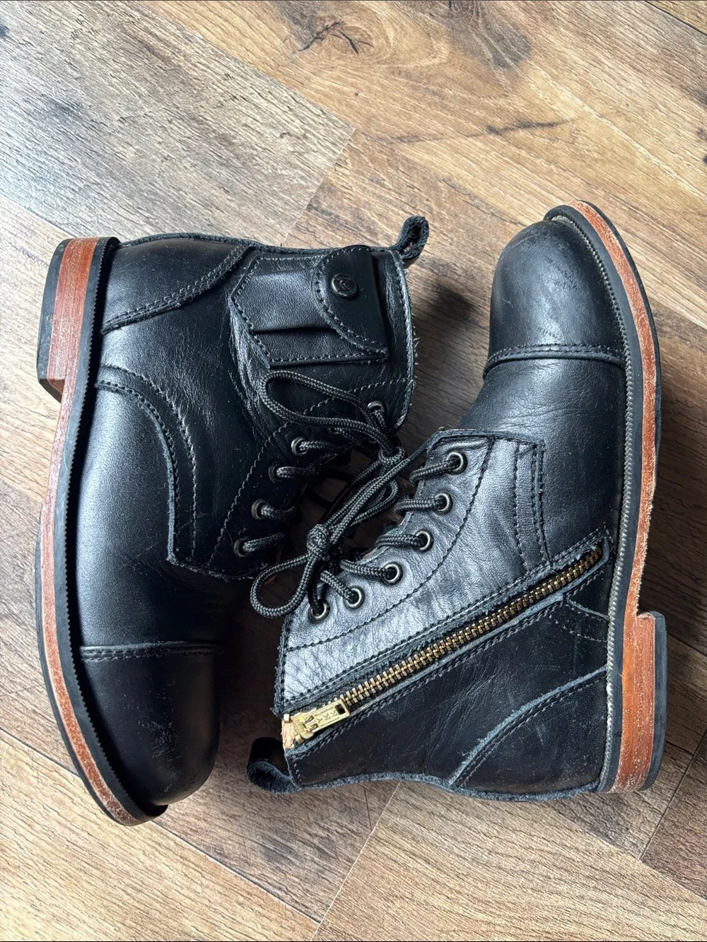 Mikoleon Black Leather Heirloom Luxe Side Zip Boots size 11.5